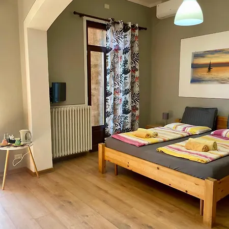 Alojamento de Acomodação e Pequeno-almoço Angelina