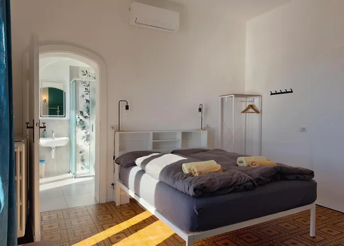 Bed and breakfast Angelina 3*