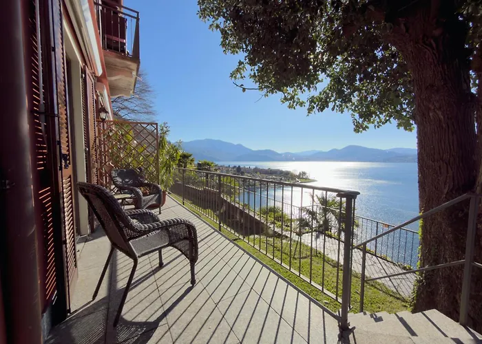 Angelina 3* Cannero Riviera